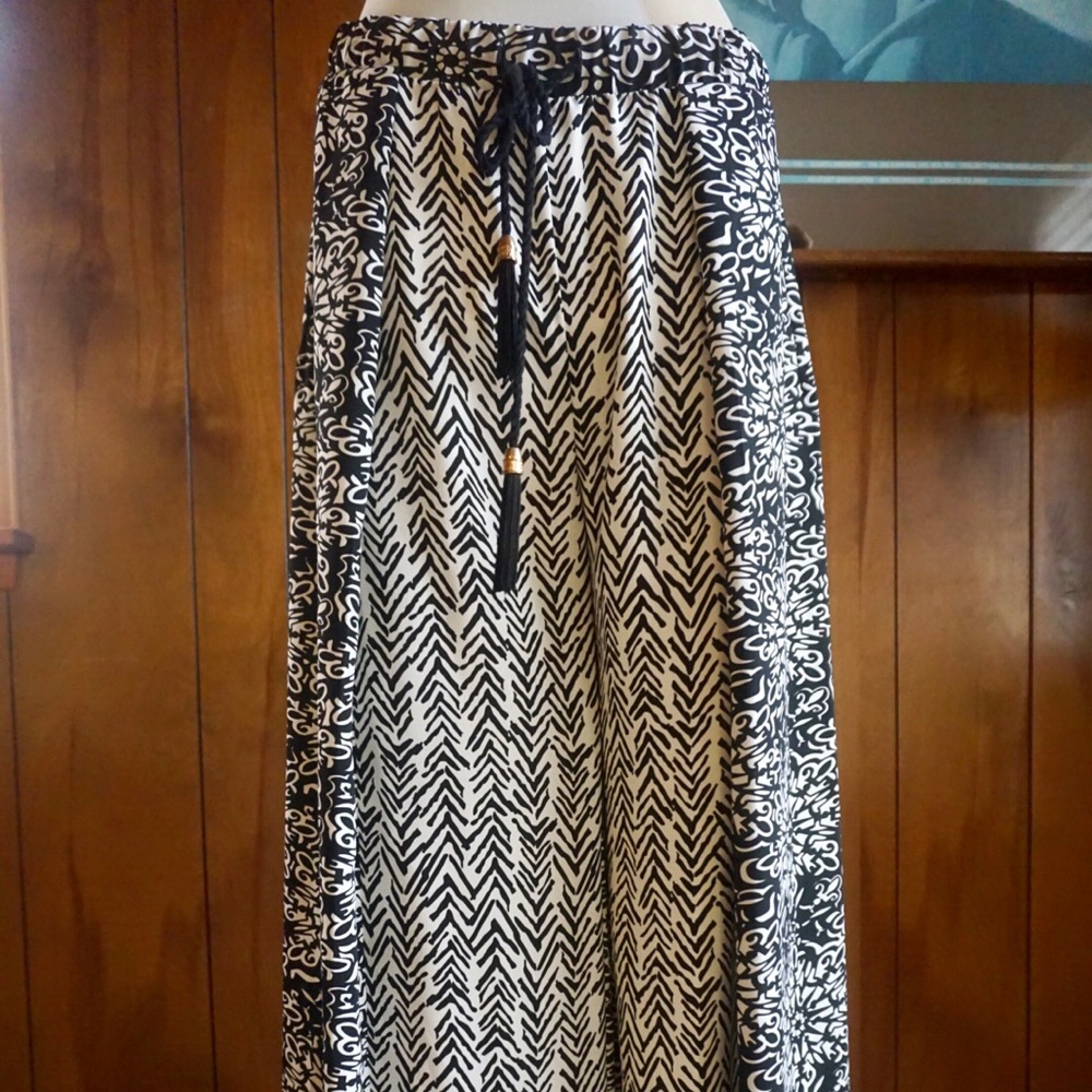 Wide leg pants